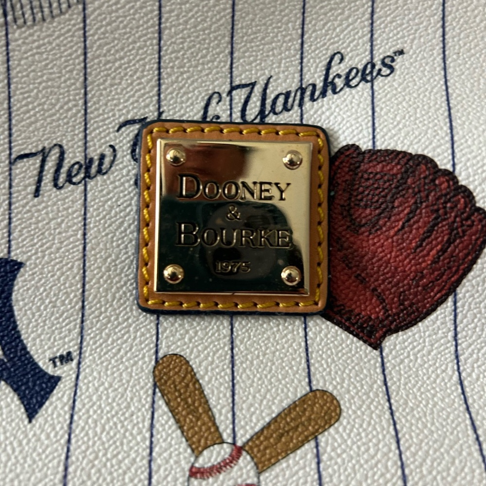 Dooney & Bourke Yankees MLB Travel Bag XL Weekender limited special edition.